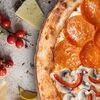 Пицца Кватро Два 32 см в Gagarina pizza по цене 865