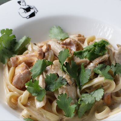 Сливочный удон с лисичками в Сварня по цене 550 ₽