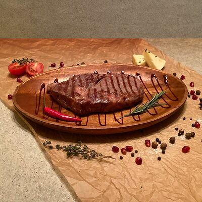 Premium стейк из мраморной говядины Рибай в Гриль-бар по цене 4200 ₽