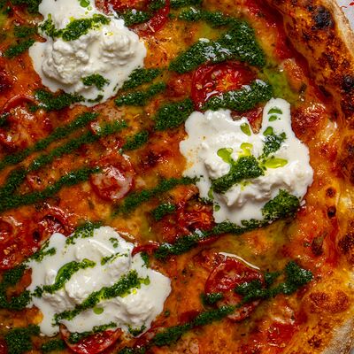 Пицца Маргарита в Итальянцы по цене 870 ₽