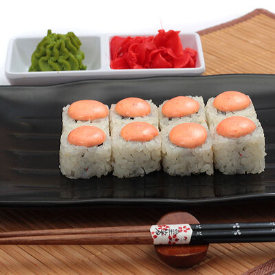 Запеченный острый ролл Байкон в Sushiwoker по цене 345 ₽