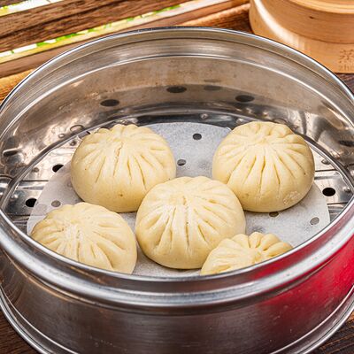 Баоцзы с говядиной и луком в J.Z. Peking Duck по цене 890 ₽