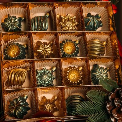 Набор новогодних конфет в Sky dolci по цене 1860 ₽