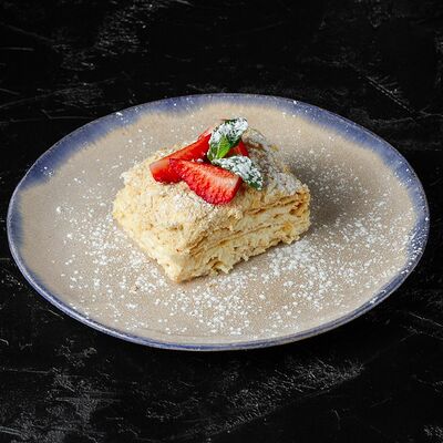 Наполеон в Sushi House по цене 320 ₽