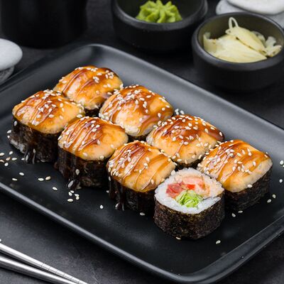 Ролл Горячий парень запеченный в Рыба закусывала по цене 549 ₽