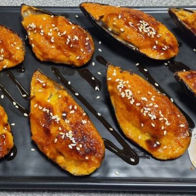 Мидии киви в соусе спайсив Райский дворик по цене 450 ₽