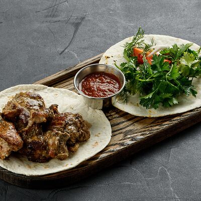 Шашлык из свинины в Brooklyn Bowl по цене 639 ₽