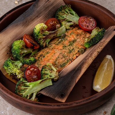 Форель из печи с брокколи в Русская усадьба по цене 2185 ₽