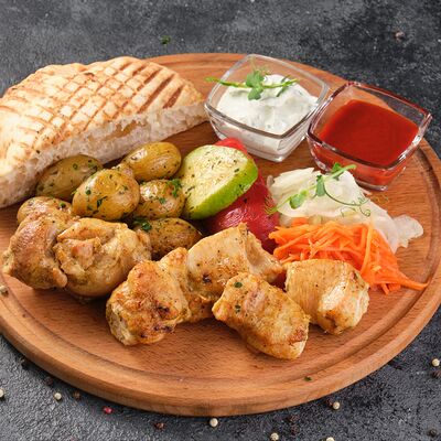 Шашлык из куриного филе в Grill Market Точно Сочно по цене 650 ₽