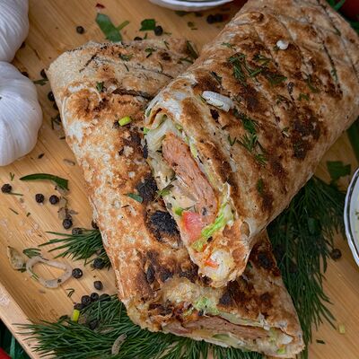 Люля из говядины в лаваше в Бык Шашлык по цене 480 ₽