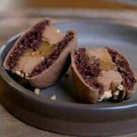 Макарон Сникерс в Obakery