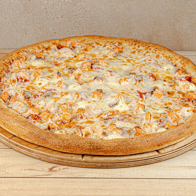 Пицца с креветками, лососем и сыром фетаки в Сеть пиццерий Сицилия по цене 762 ₽