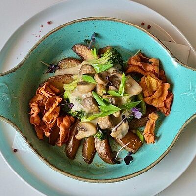 Картофель, запеченный с брокколи в Bucho по цене 500 ₽