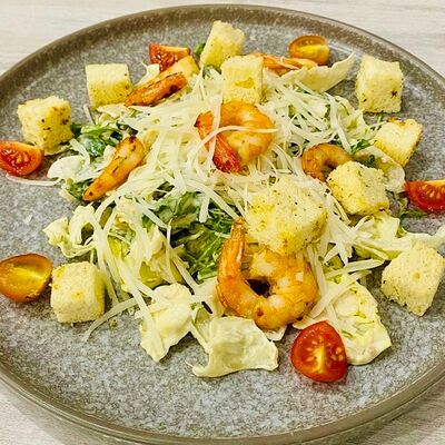 Цезарь с креветками в Wakanda по цене 630 ₽