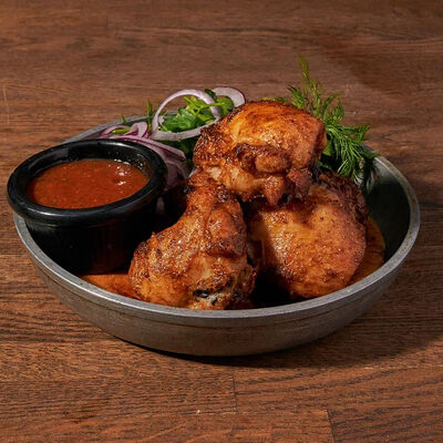 Шашлык из маринованной курицы в Rossa presnya по цене 850 ₽