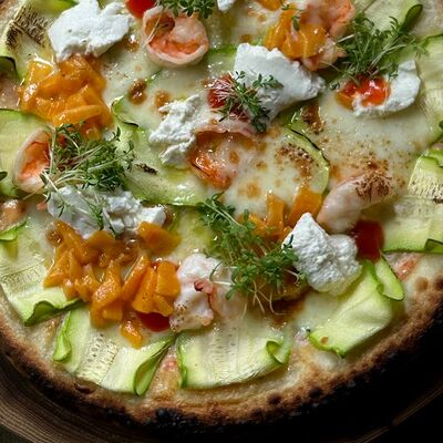 Пицца Креветки и цукини в Voodoo bar по цене 1190 ₽