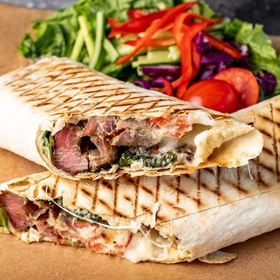 Шаурма Деревенская с курочкой в Bourbon по цене 410 ₽