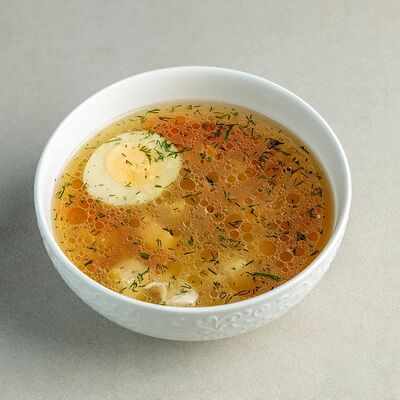 Куриный суп с орзо и яйцом в Mama ресторан по цене 650 ₽