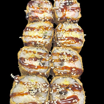 Теплый ролл Сакура в Kaikan по цене 570 ₽