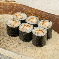 Ролл с угрем в Suki Sushi