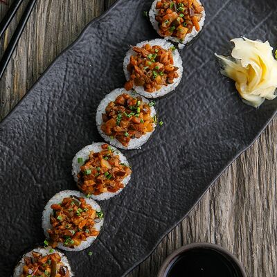 Постный ролл с баклажаном в ЛарисуВаннуХочу по цене 330