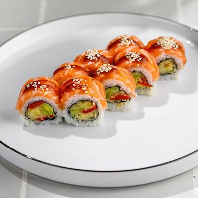 Ролл с лососем и овощами темпура в Кукумбер по цене 1090