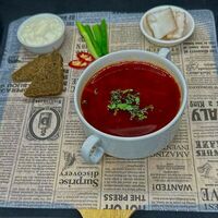 Борщ с салом и сметаной в Кафе сон у моря