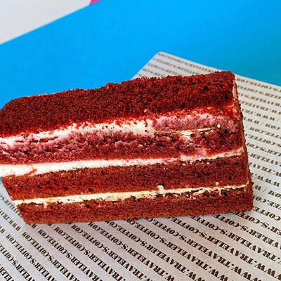 Красный Бархат в Тревеллерс кофе по цене 349 ₽