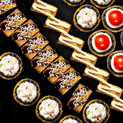 Блэк Сет Жареный Хаб в Суши Хаб по цене 3990 ₽