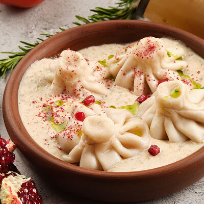 Хинкали в грибном соусе в Грузина Мама по цене 565 ₽