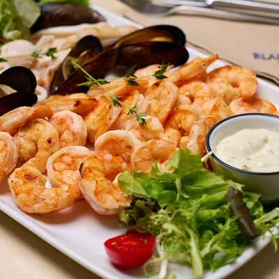 Плато из морепродуктов гриль в Блан де блан по цене 5600 ₽