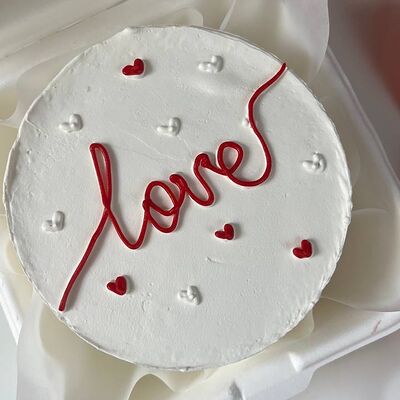 Бенто-торт Love в Sweet Caprice по цене 1849 ₽