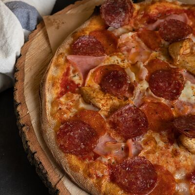 Карне мясная в Пицца и Паста по цене 1250 ₽