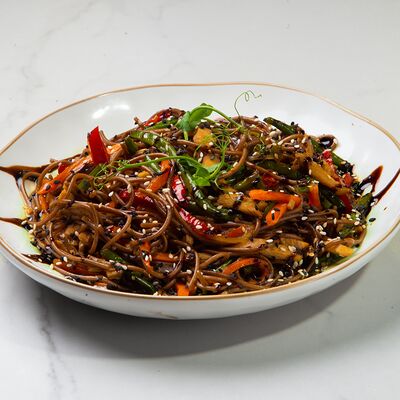 Соба с курицей в Акула парк по цене 400 ₽