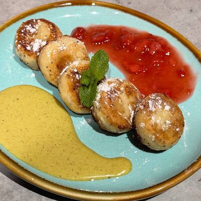 Маковые мини-сырники в Легенда по цене 590 ₽