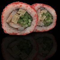 Калифорния с креветкой в Barrel Sushi