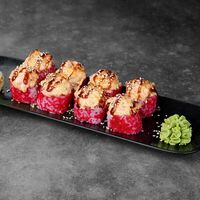 Запечённый ролл с кларием и лососем в Diamonds