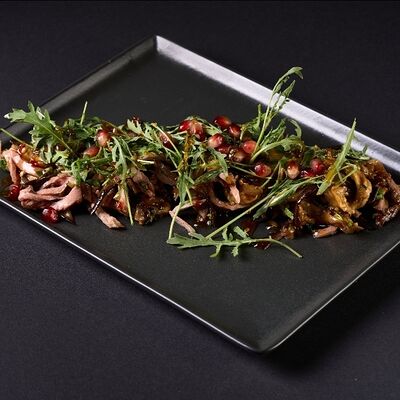 Салат с Ростбифом в ЛАЛИКО ГРУЗИНСКАЯ КУХНЯ по цене 970 ₽