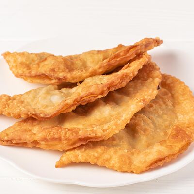 Чебуреки с мясом жареные в Бахетле по цене 377 ₽