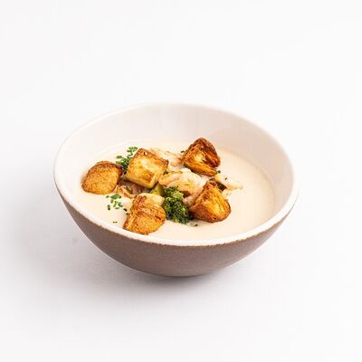 Чаудер из цветной капусты с креветками и пряными крутонами в Британские Пекарни по цене 635 ₽