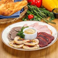 Мясное ассорти в Mtebi