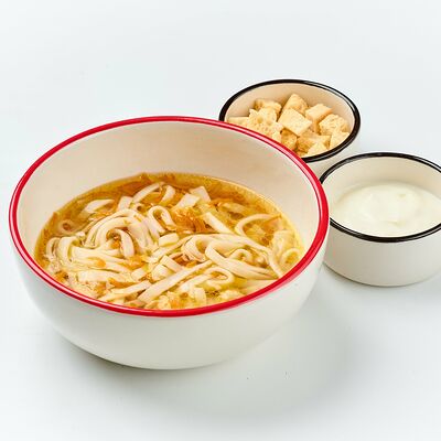 Суп лапша куриная в 7:35 Заря & KitaEast по цене 270 ₽