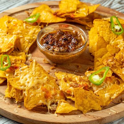 Начос с соусом чили в William Bass по цене 600 ₽