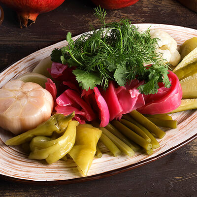 Ассорти из солений в PRO.Хинкали by Novikov по цене 780 ₽