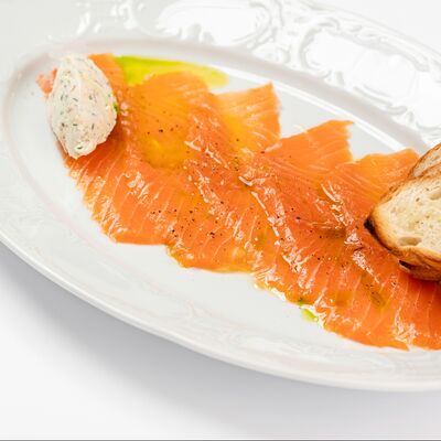 Карпаччо из форели в Castor'ka по цене 1400 ₽