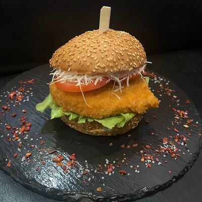 Бургер Цезарьв Barakat по цене 700 ₽