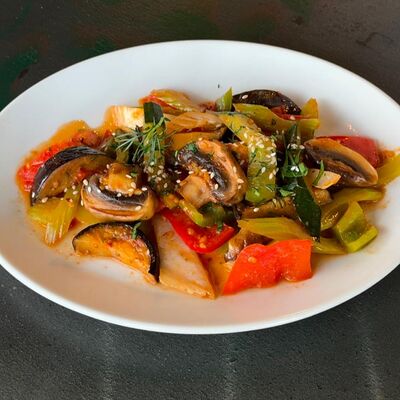 Овощи жареныев Чайхана Кишлак по цене 449 ₽