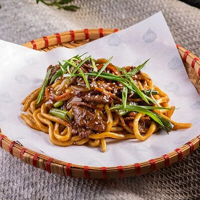 Удон с говядиной в соусе терияки в Нам Фо по цене 800 ₽