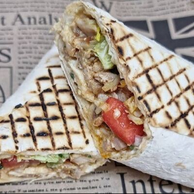 Шаурма стандарт с курицей в Arts - food по цене 430 ₽