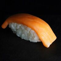 Суши Лосось в Sushi рыбу